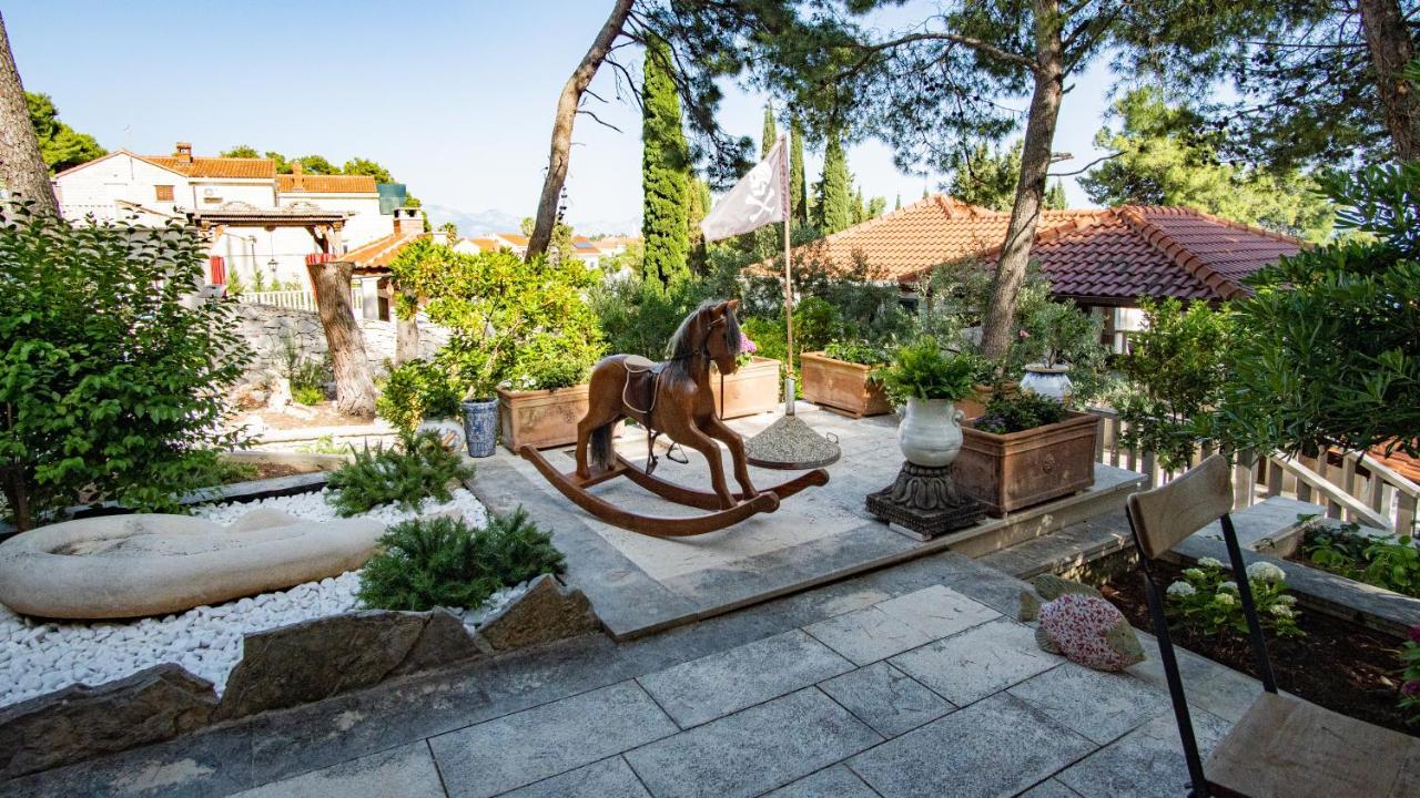 Ursa Minor Villa Sumartin Exterior foto